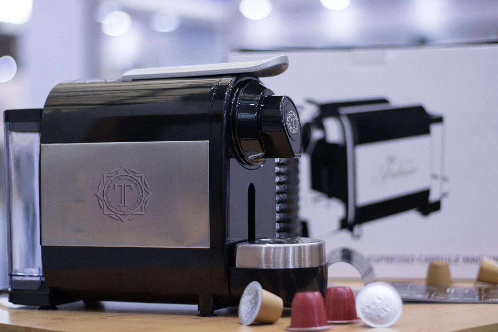 Kaffeemaschinen & Kaffeemühlen für Büro Haushalt und Gastronomie